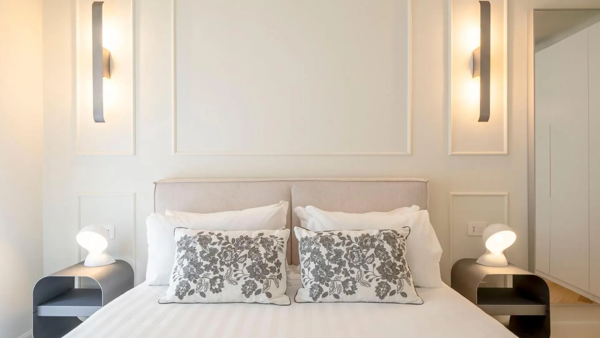 Solferino Comfort Suite Battaglia Appartamenti 밀라노 0*,